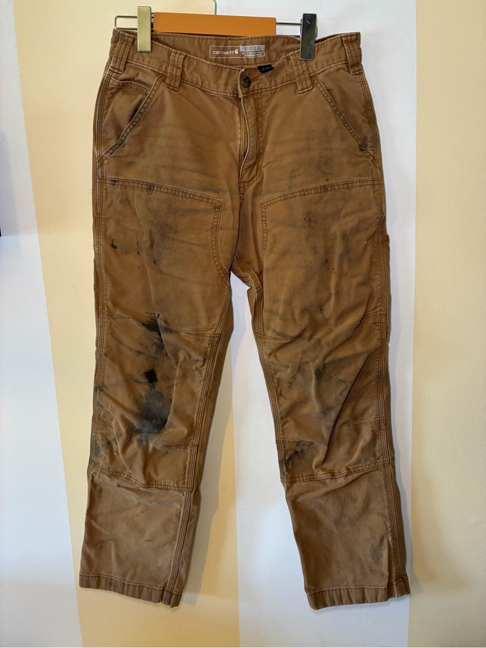 Carhartt relaxed fit 30x30 double knee distressed worn in
